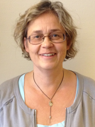 Kristin Frölich är överläkare på Minneskliniken i Malmö och utbildar vårdpersonal i minnesverktyget RUDAS. 