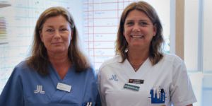 Monica Bjällstedt och Ankie Drotz arbetar som samordnande undersköterskor på Norrtälje sjukhus.