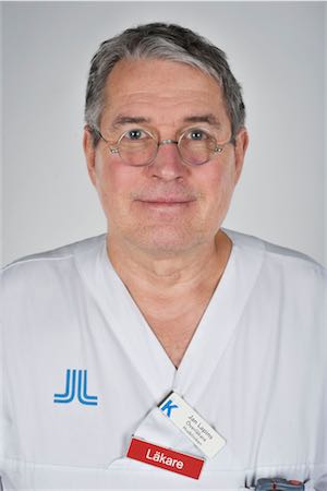 Jan Lapins, överläkare på hudkliniken på Karolinska universitetssjukhuset.